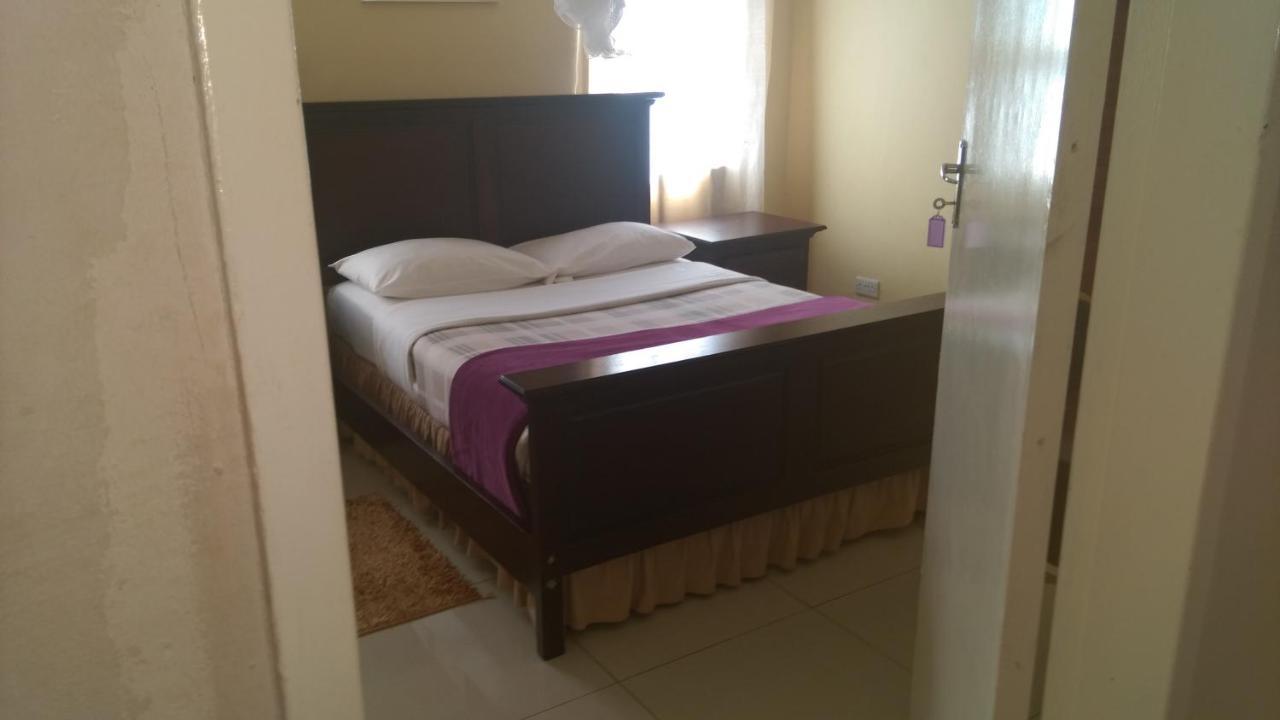 Cypress Executive Lodge Livingstone Bagian luar foto
